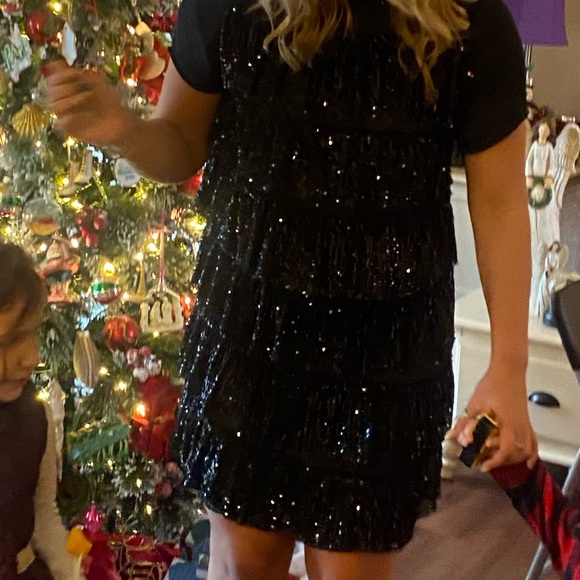 PARTY DRESS!🖤 - Picture 3 of 3